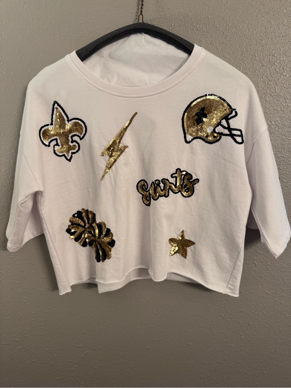 White Sequin Patch ladies Tee - Gold Accent with matching shorts Size Large